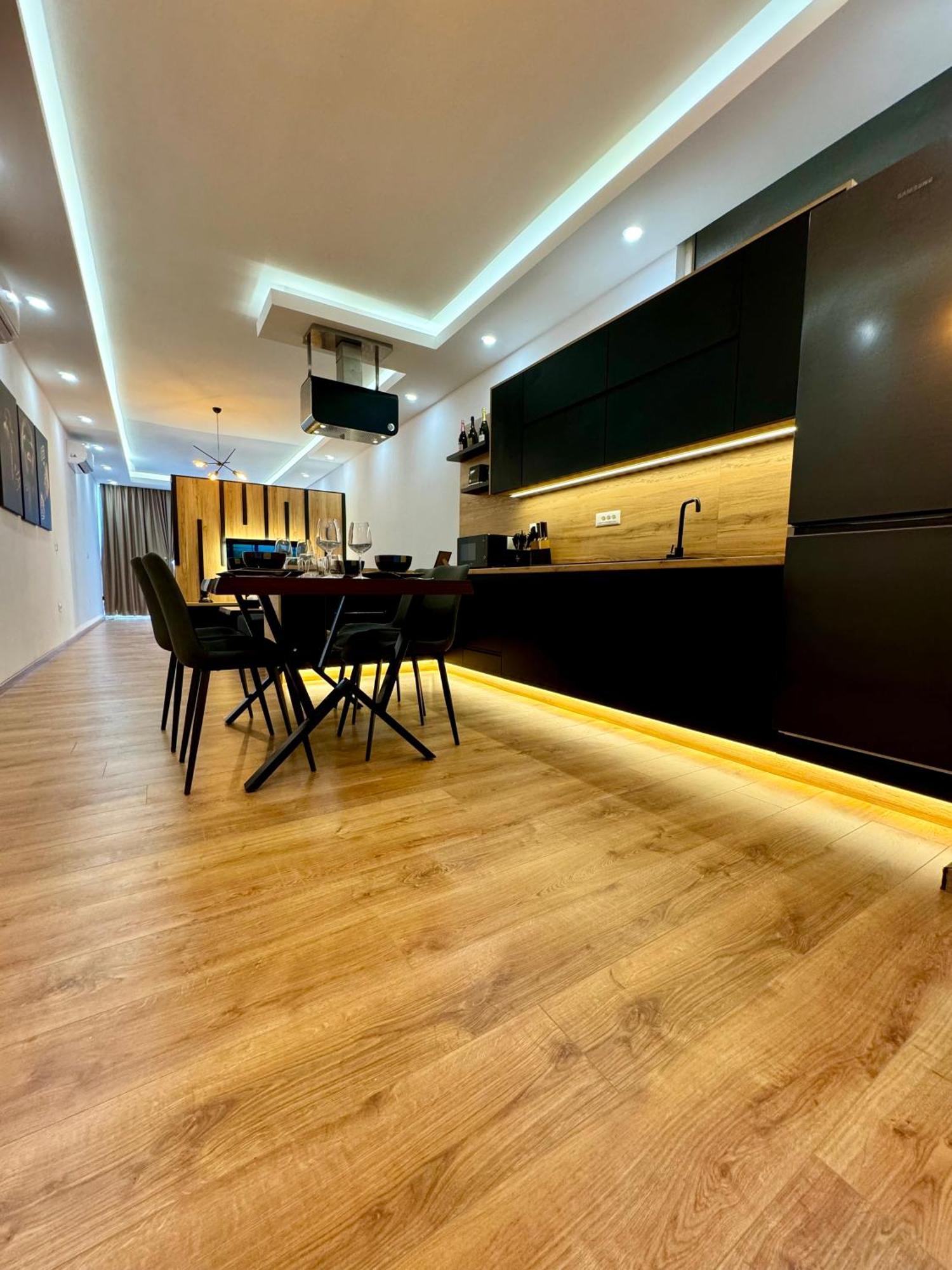 Luxury Central Baba Apartment Shkodër Екстериор снимка