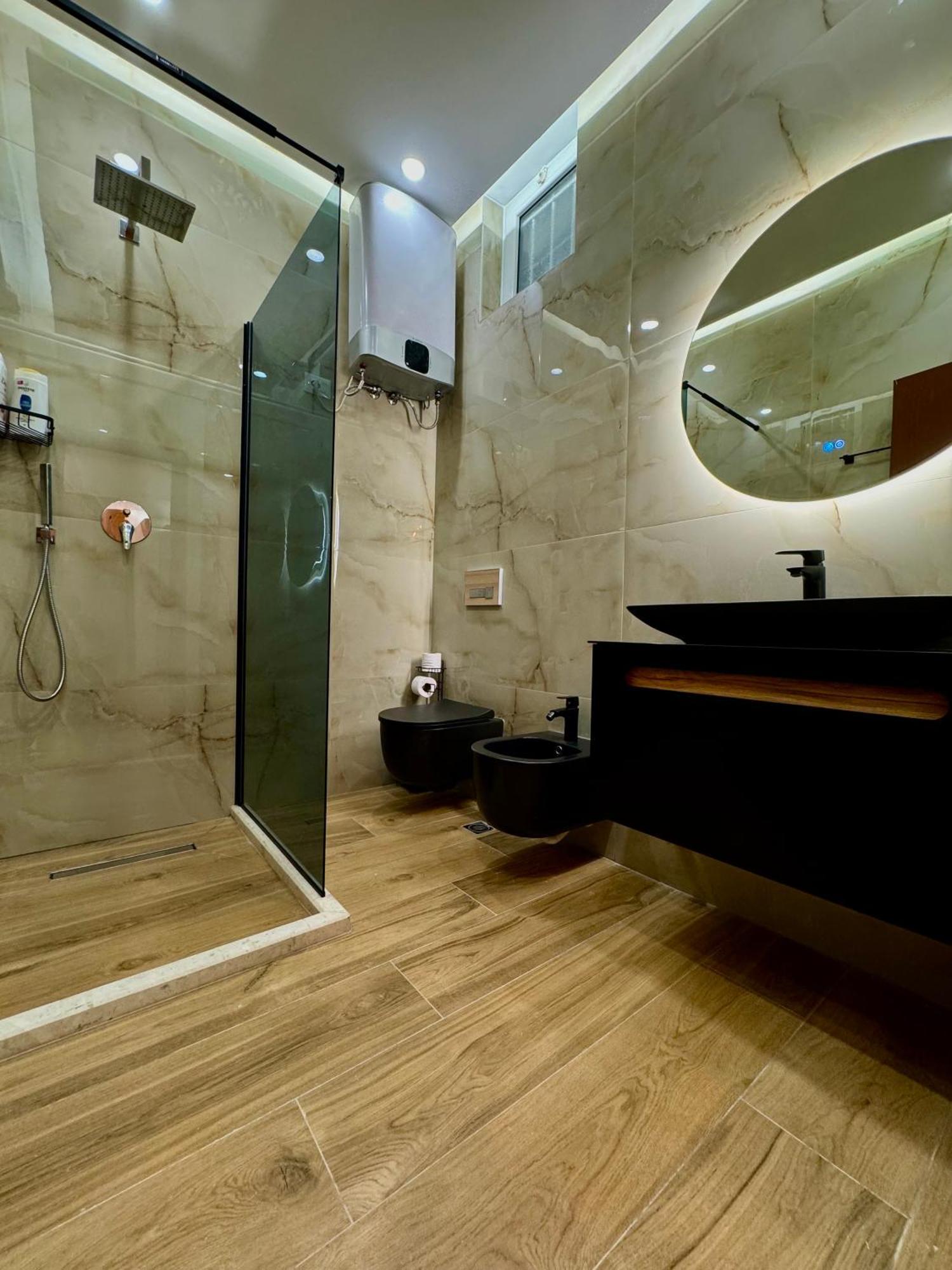 Luxury Central Baba Apartment Shkodër Екстериор снимка